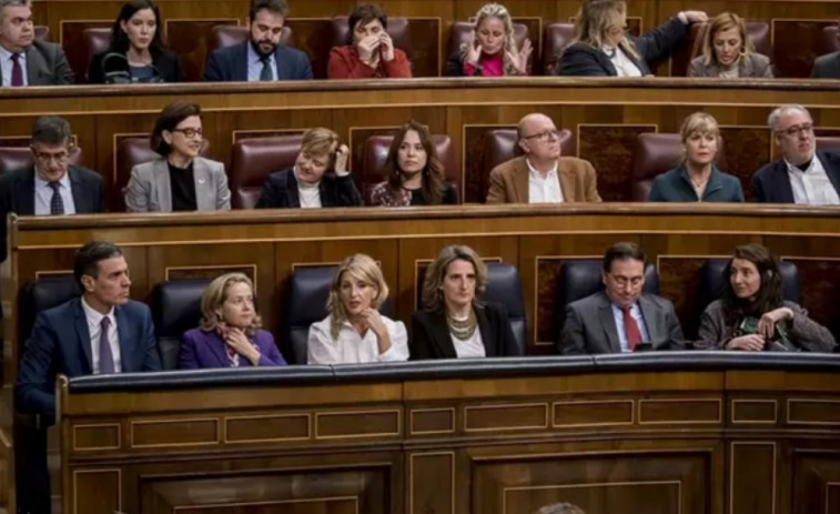 El PSOE superaría al PP en menos de dos puntos y Sumar sería la tercera fuerza en el Congreso, según el CIS