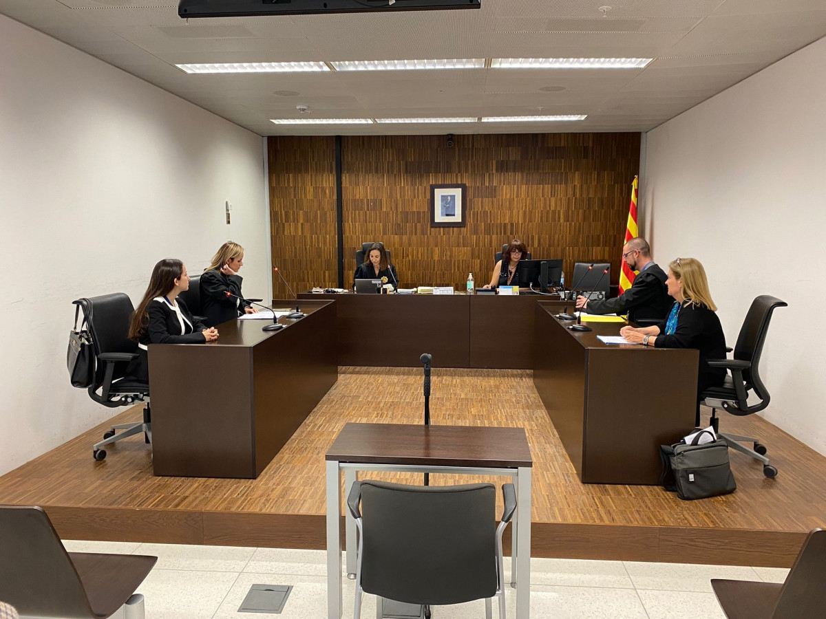 Vista por la demanda de desalojo al edificio ocupado la Ruïna de la plaza Bonanova de Barcelona. En el Juzgado de Primera Instancia 29 de Barcelona el 24 de mayo de 2023.