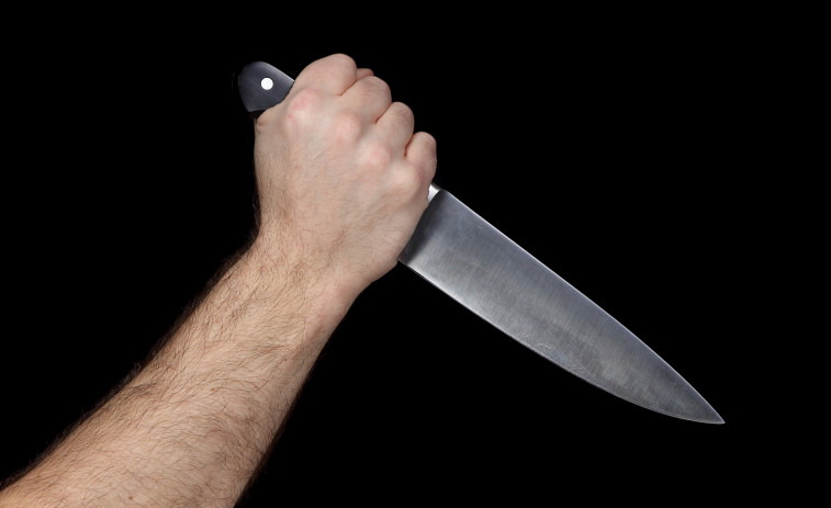 Apuñalada y golpeada brutalmente hasta la muerte una joven en plena calle