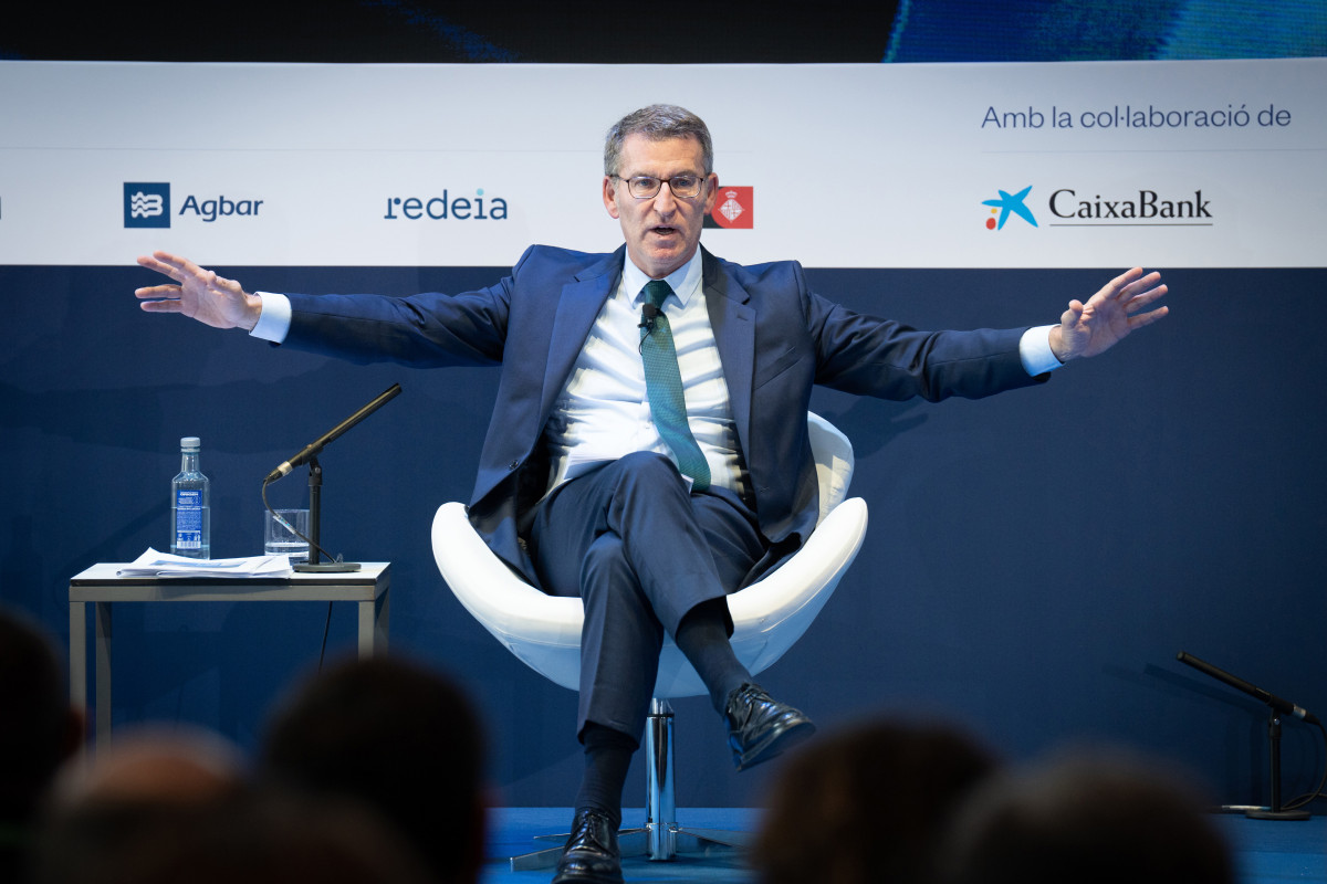 El líder de PP, Alberto Núñez Feijóo, interviene durante la última jornada de la 38 reunión del Cercle d’Economia, en el Hotel W de Barcelona, a 31 de mayo de 2023, en Barcelona, Catalunya (Es