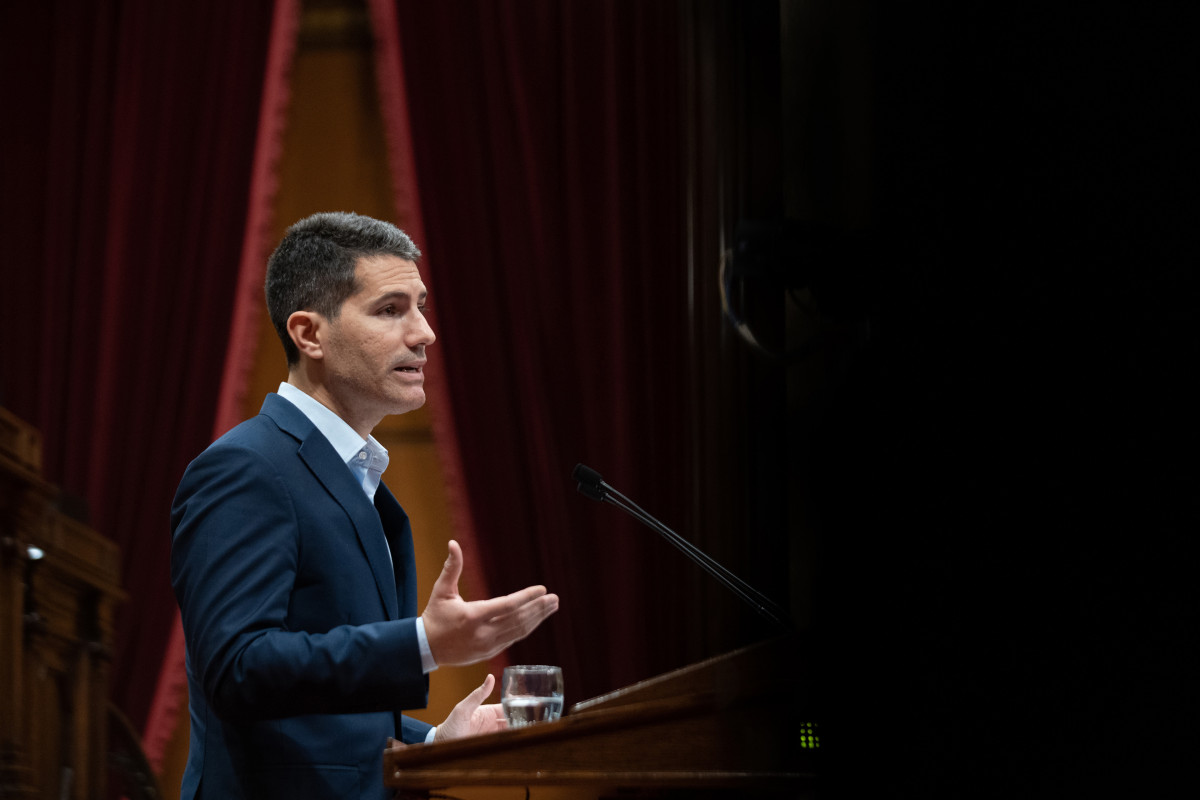 Archivo - El portavoz de Cs en el Parlament, Nacho Martín Blanco, interviene durante el pleno de debate a la totalidad de los Presupuestos catalanes 2023, en el Parlament, a 14 de febrero de 2023, en