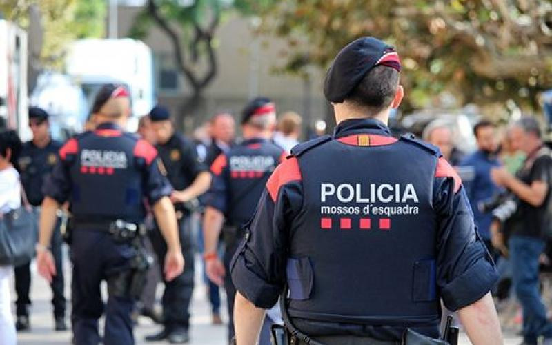 Catalunyapress mossosterrassacadav