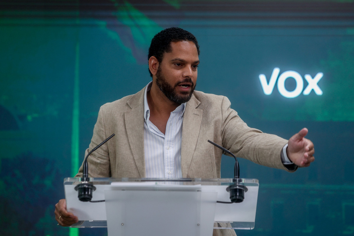 El secretario general de Vox, Ignacio Garriga, durante una rueda de prensa tras las elecciones generales del 23J, en la sede del partido, a 24 de julio de 2023, en Madrid (España). La jornada elector