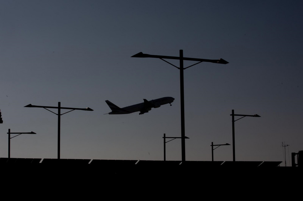 EuropaPress 4246488 avion despegando aeropuerto barcelona el prat