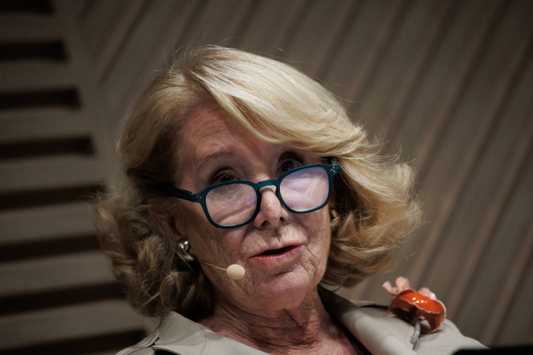 Esperanza Aguirre exculpa a Feijóo y pide explicaciones a Rajoy por el caso Montoro