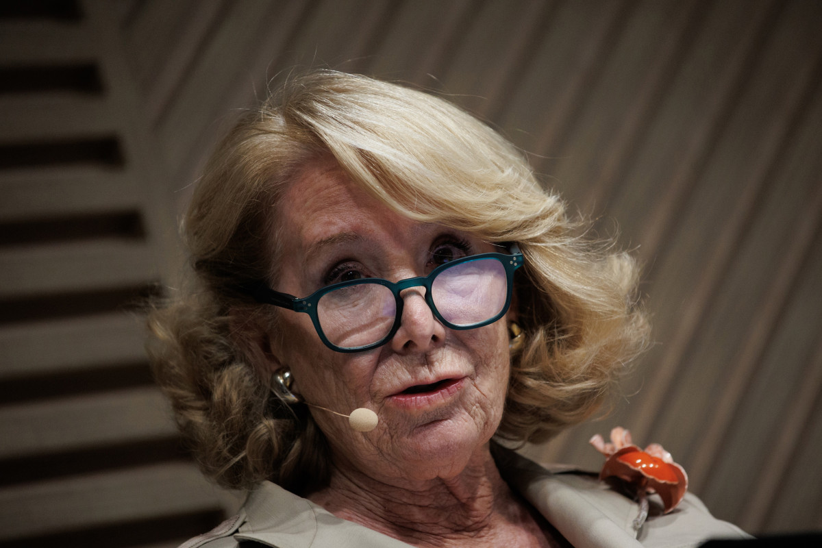 Archivo - La expresidenta de la Comunidad de Madrid, Esperanza Aguirre.