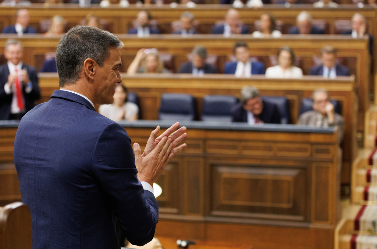 El presidente del Gobierno en funciones, Pedro Sánchez durante la segunda votación de la investidura del líder del Partido Popular, en el Congreso de los Diputados, a 29 de septiembre de 2023, en M