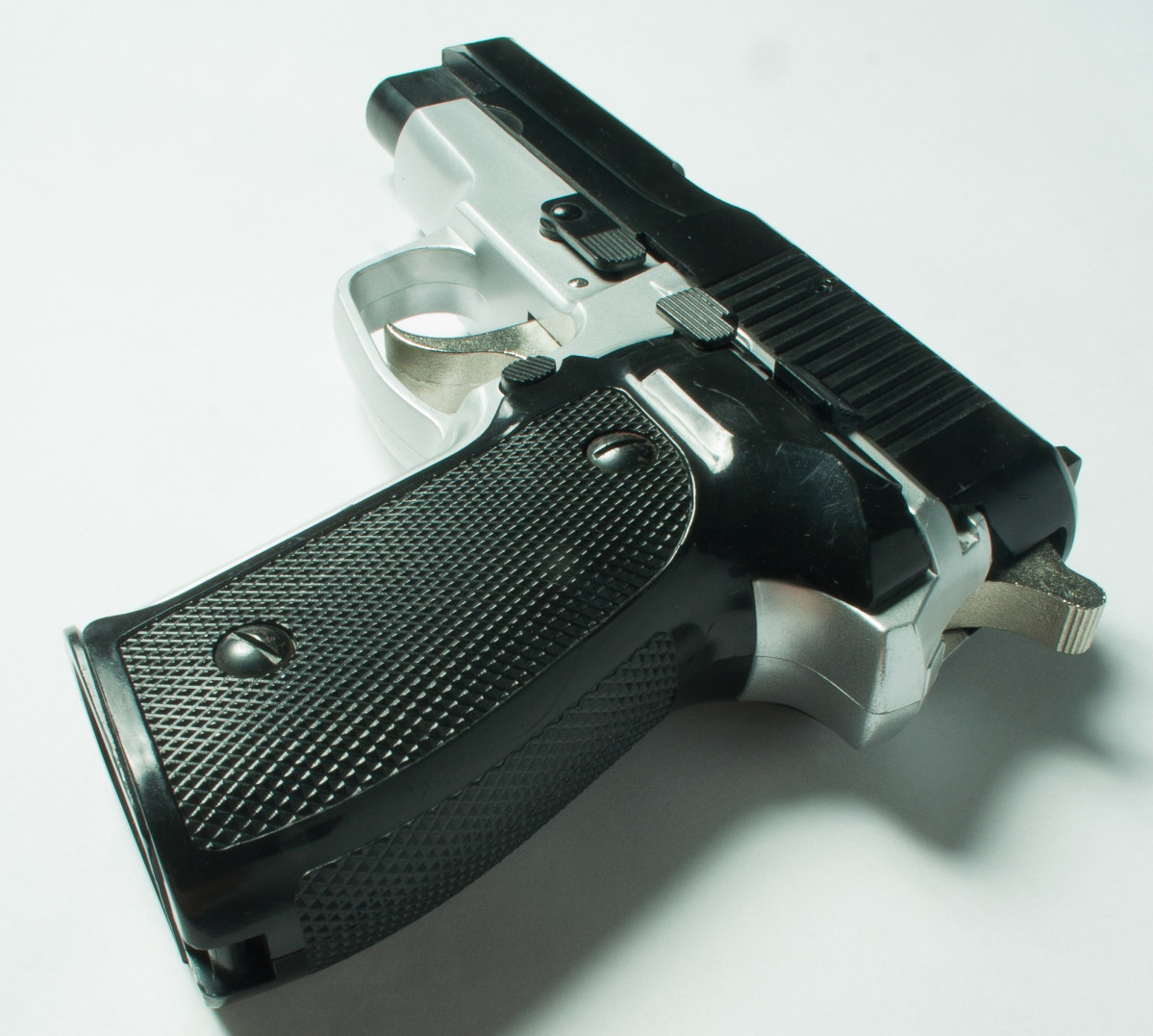 Pistola (1)