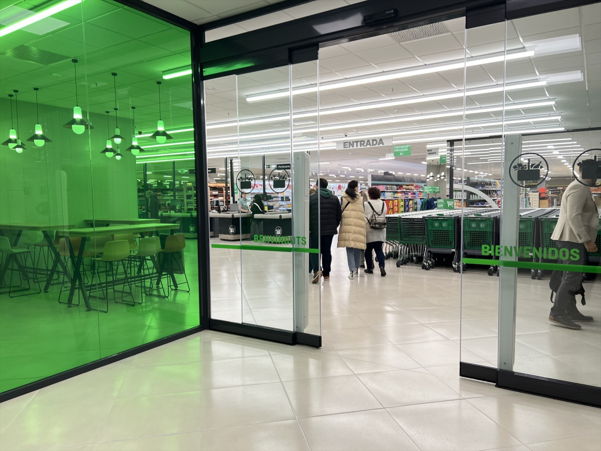 EuropaPress 5588966 exterior nueva tienda mercadona centro comercial baricentro barbera valles