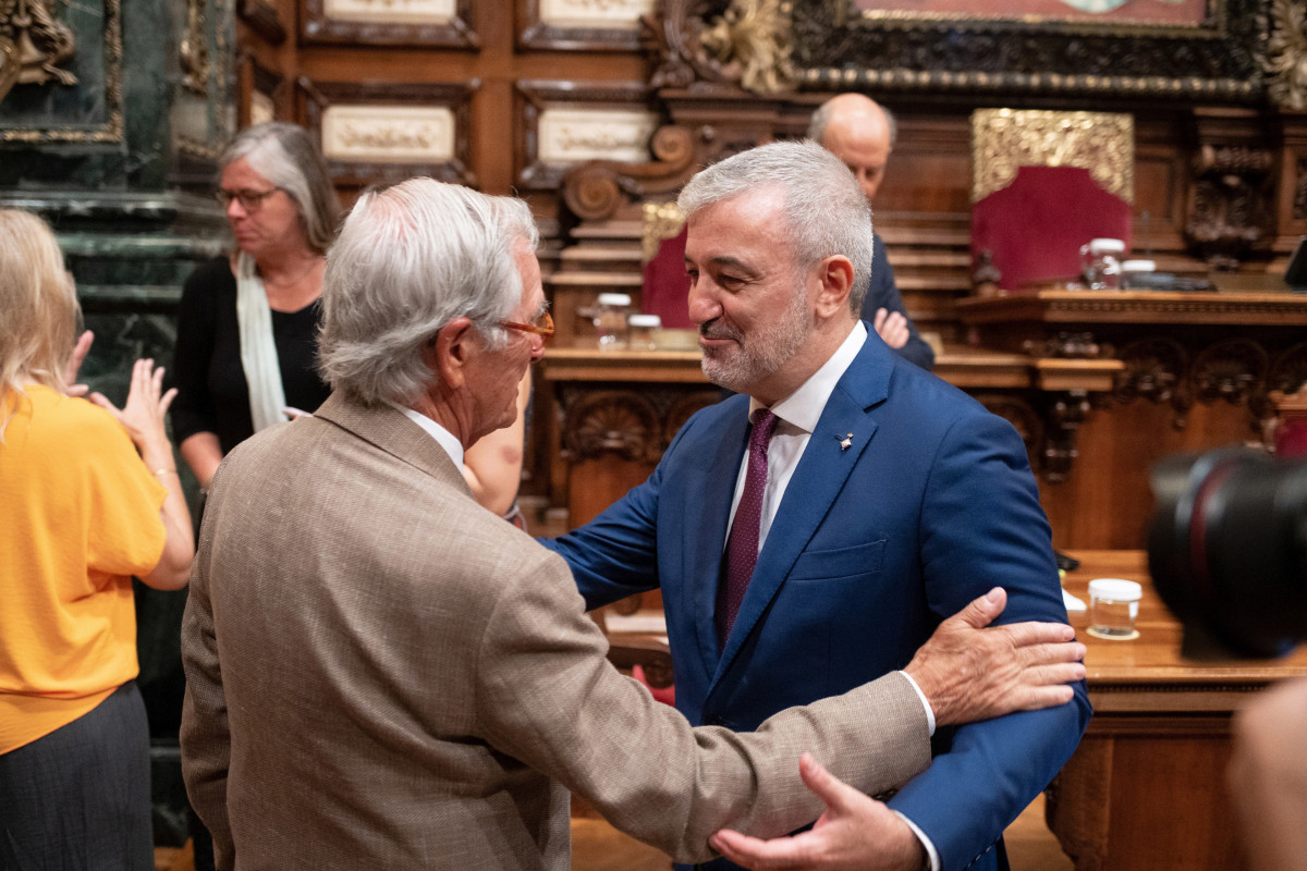 Archivo - El alcalde de Barcelona, Jaume Collboni, y el líder de Junts en el consistorio, Xavier Trias, en una imagen de archivo.