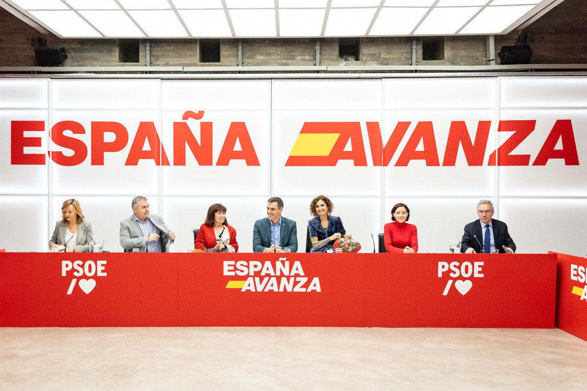 EuropaPress 5604378 reunion ejecutiva federal psoe estrenado nuevo lema partido espana avanza