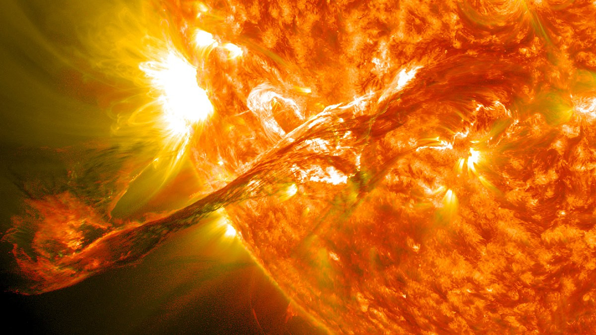 1200px Magnificent CME Erupts on the Sun   August 31
