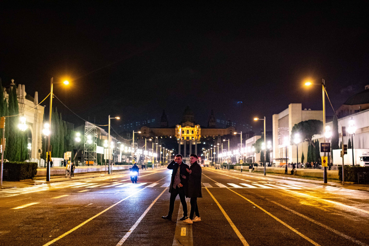 EuropaPress 4897924 dos personas acabar verbena ano nuevo avenida maria cristina enero 2023
