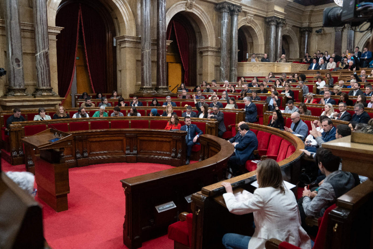 Parlament catalunya 1600 1067