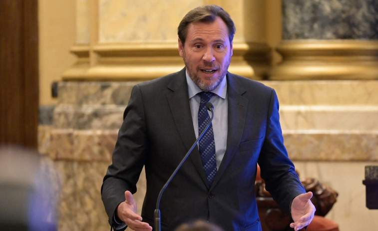 El PP reprocha a Óscar Puente por meterse con el físico de Abascal: 