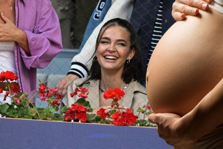 Laura Escanes revela el motivo que la llevó a ser madre a tan temprana edad