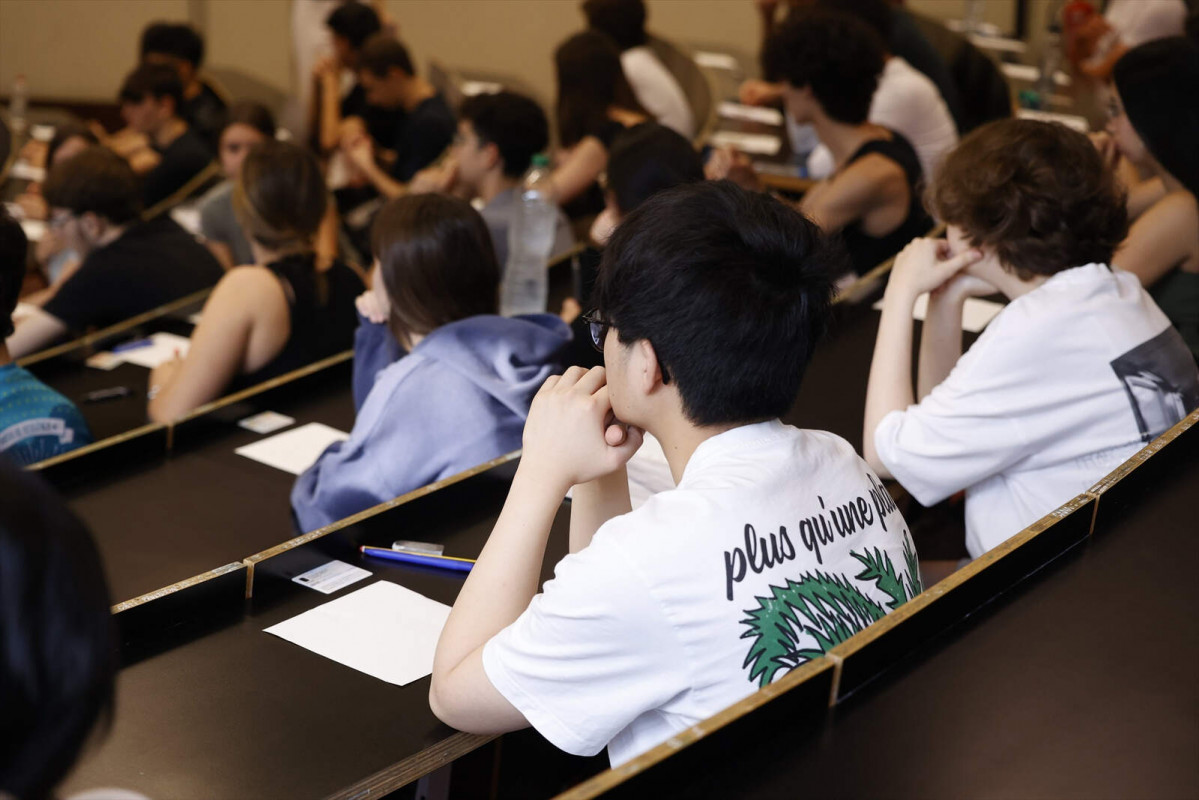 Europapress 6010068 estudiantes esperan comenzar examen selectividad campus ciutadella upf 1600 1067