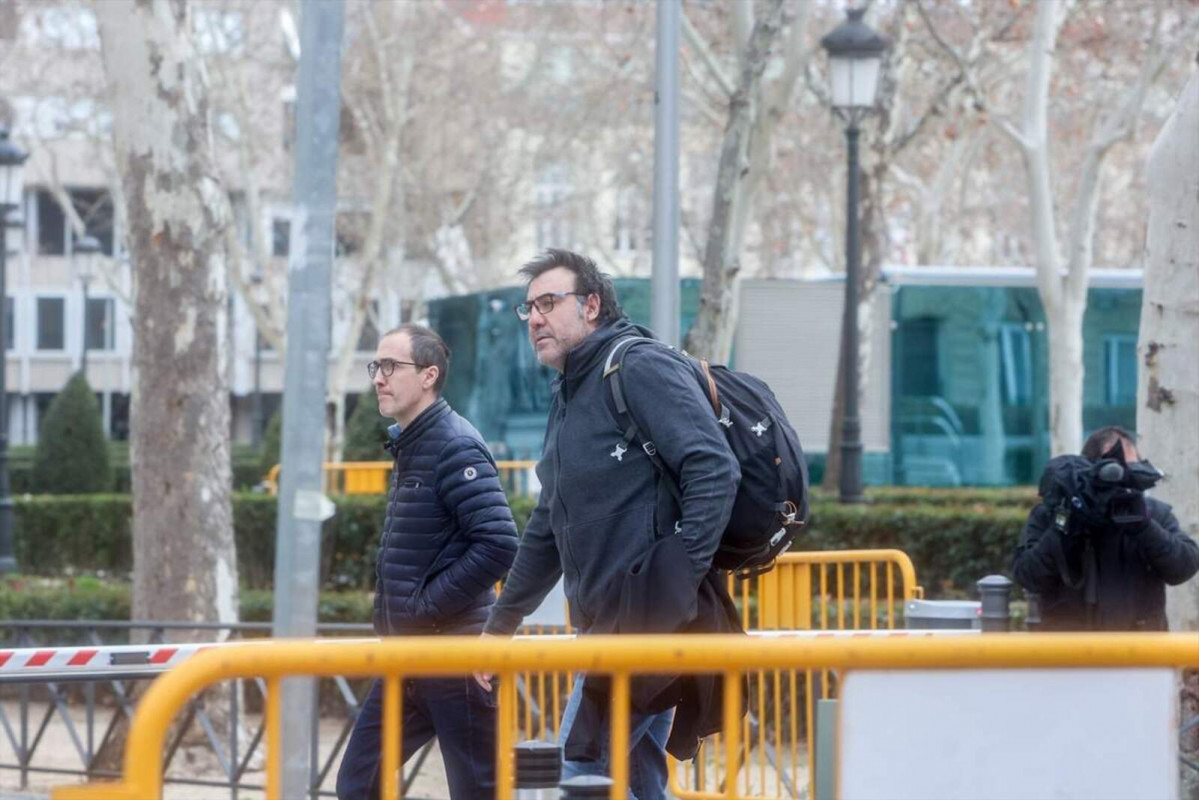 Europapress 5776737 empresario inigo rotaetxe junto hermano koldo garcia joseba garcia salida 1600 1067