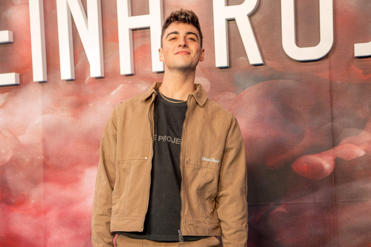 Europapress 5785186 finalista ot juanjo bona posa photocall premiere serie reina roja teatro 1600 1067