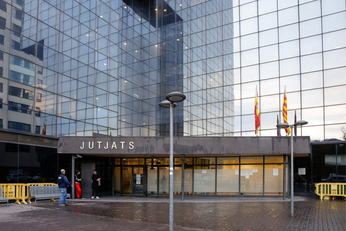 Europapress 5564324 vista juzgado barcelona dia juicio pieza caso mercurio noviembre 2023 1600 1067