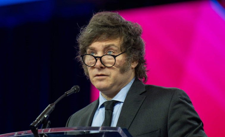 Análisis: Milei gana en las urnas en Argentina, pero enfrenta el desafío de gobernar su propio triunfo