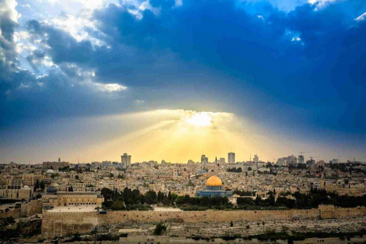 Emergencia en Oriente Medio: Israel bajo ataque masivo mientras la tensión con Irán escala a niveles críticos