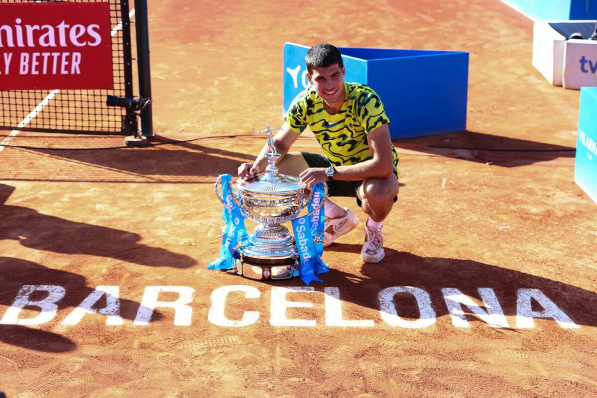 Europapress 5143141 carlos alcaraz of spain poses for photo with the champion trophy after 1600 1067