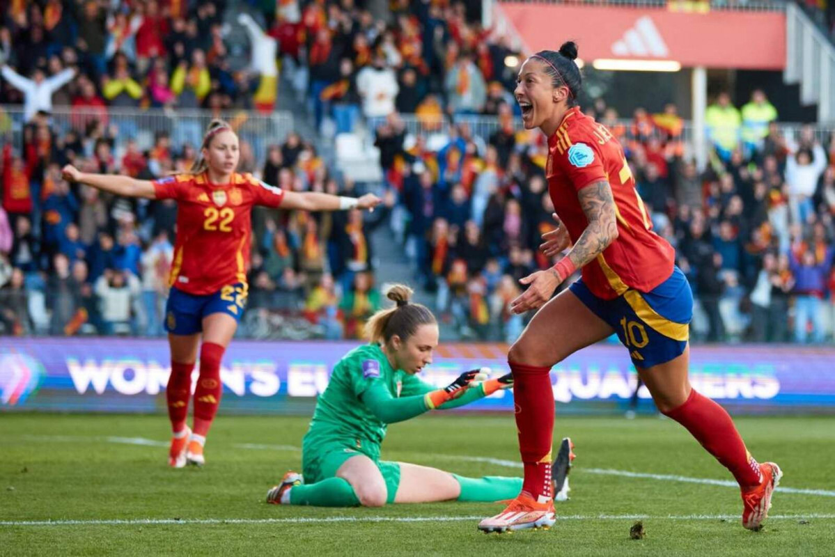 Jenni espana 1600 1067