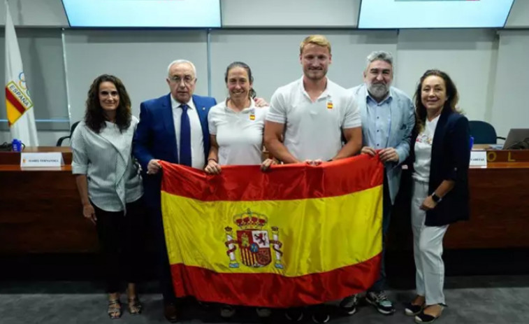 Destino París: el grueso de la delegación española viaja a la capital francesa