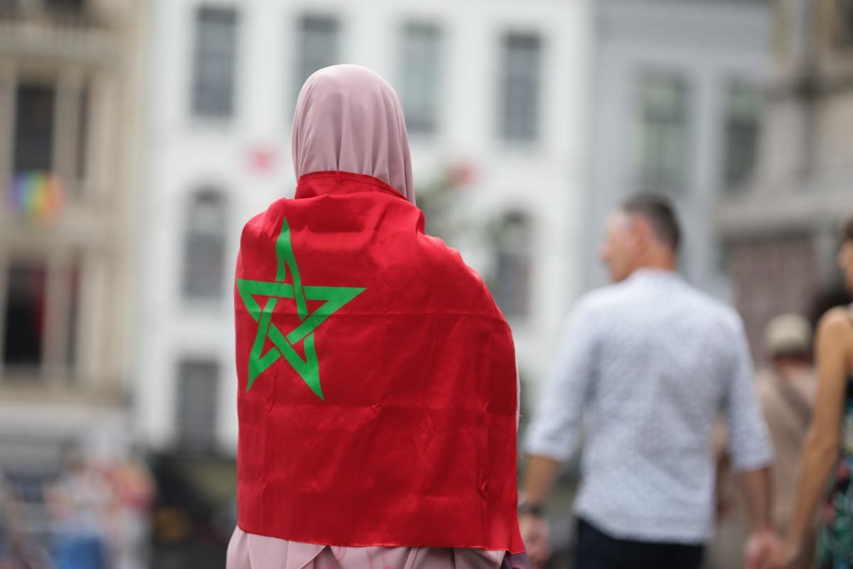 EuropaPress 5959266 antwerp belgium sept 11 2023    woman with flag of morocco attends memorial