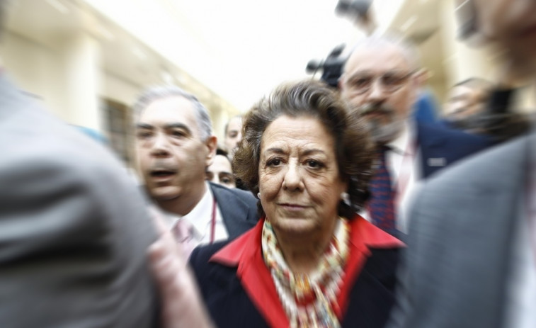 ​Fomento invita por error a Rita Barberà a una inauguración del AVE