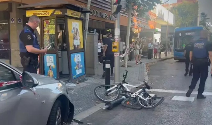 Atropello multitudinario en Madrid: pierde el control del coche y arrolla a 5 personas