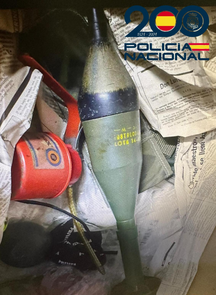 Una vecina de Burgos encuentra una granada cuando rebuscaba entre la ropa en su trastero