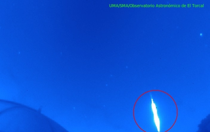 VÍDEO | Una gran bola de fuego cruza España a 64.100 km/hora