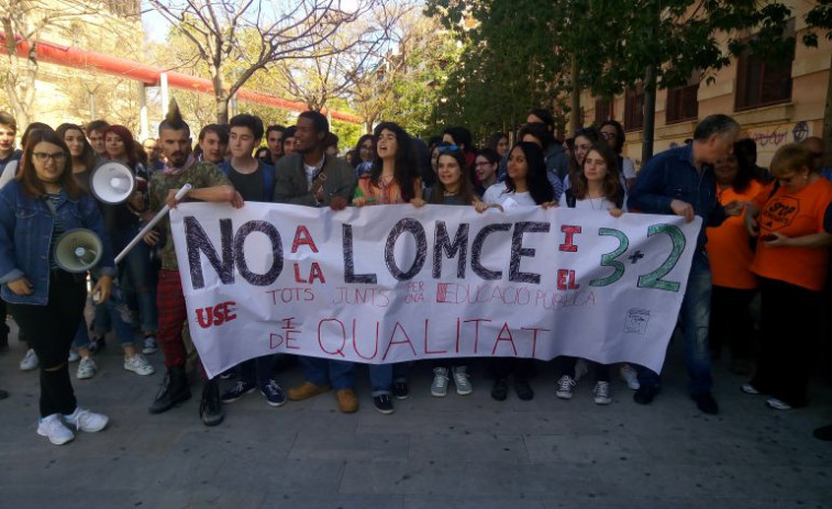Fapac pide exigir la derogación de la Lomce para negociar la investidura