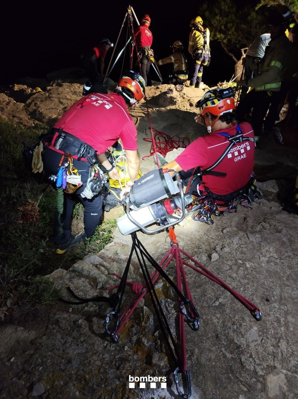 EuropaPress 6183223 rescate cinco escaladores acantilado costa brava torroella montgri girona