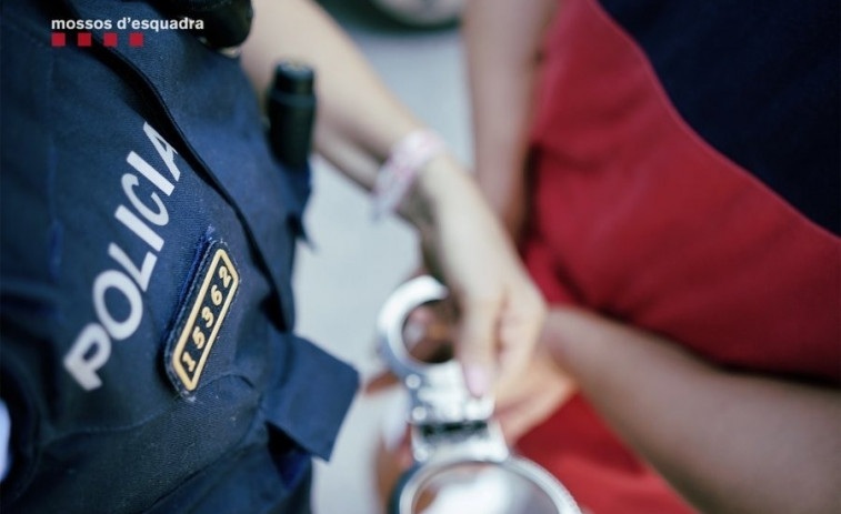 Detenido un entrenador de fútbol base en Lleida por presunto acoso sexual a menores