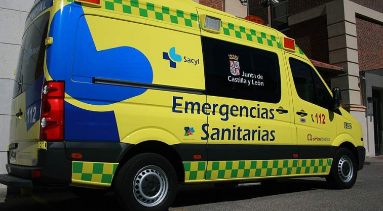 Mueren dos personas tras el choque de su coche contra un muro en un pueblo de León