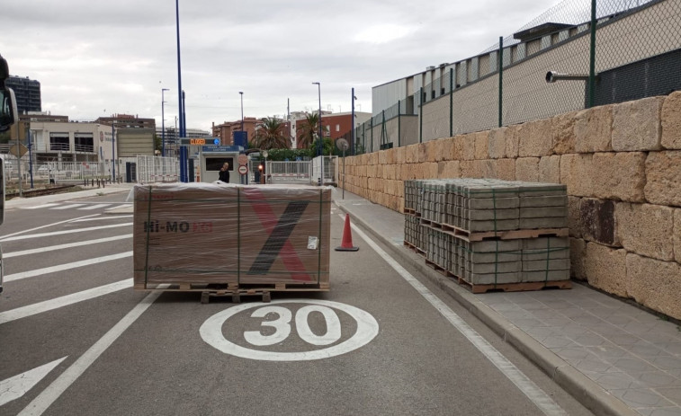 El Port de Tarragona empieza a instalar paneles fotovoltaicos en la sede de la Policia Portuària