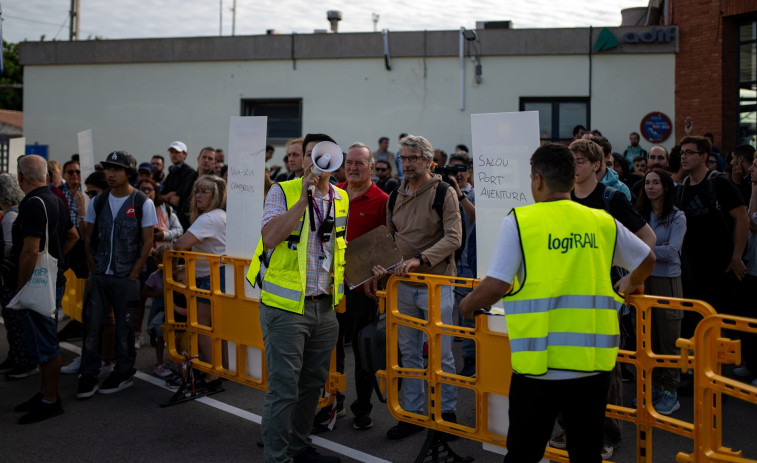 Renfe mejorará la señalización y la megafonía en el operativo por el corte ferroviario en Tarragona