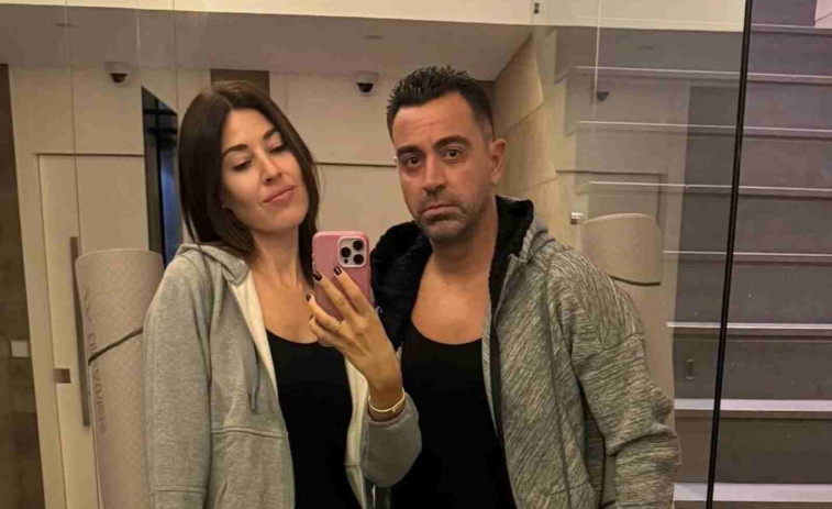 Xavi Hernández sorprende a todos con su peor ‘outfit’ y las redes no lo perdonan
