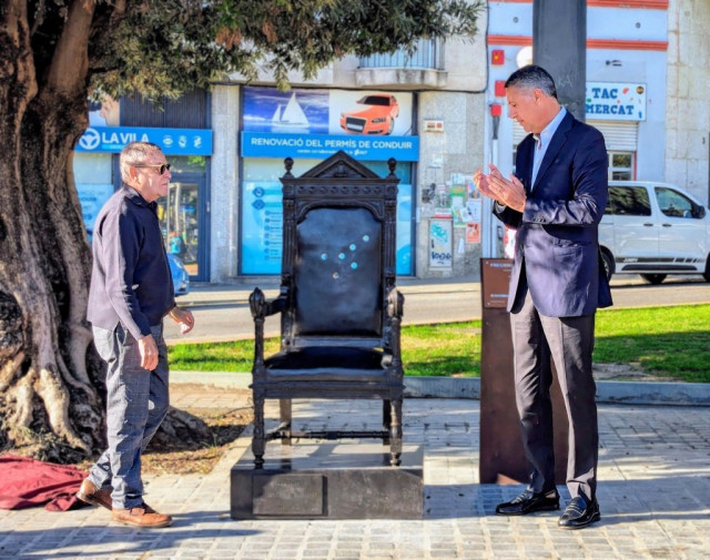 Badalona inaugura un monumento a la memoria de Frederic Xifré, alcalde que murió fusilado