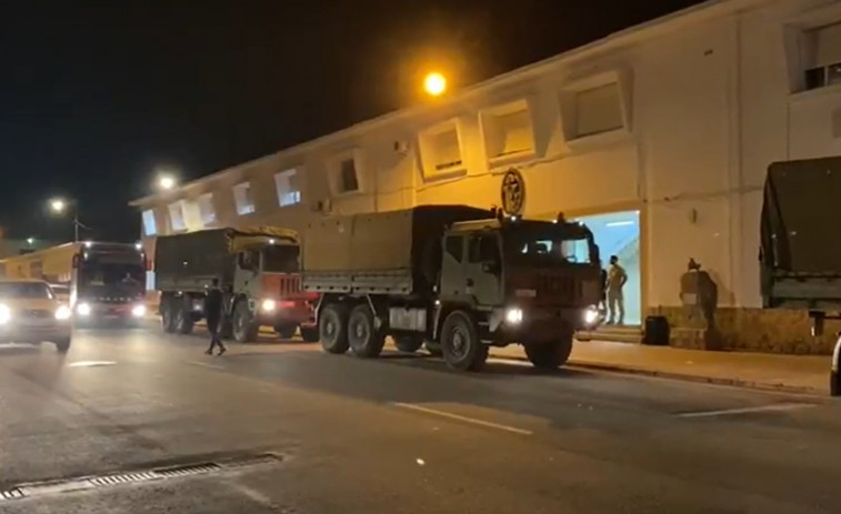 Defensa anuncia que llegan a las zonas afectadas por la DANA los 500 militares que se suman a la ayuda