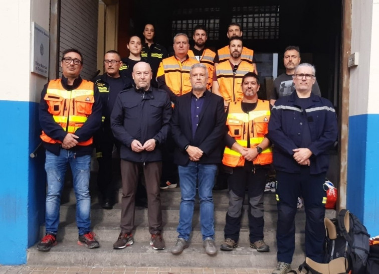 Badalona envía un segundo convoy con 9 agentes a Torrent