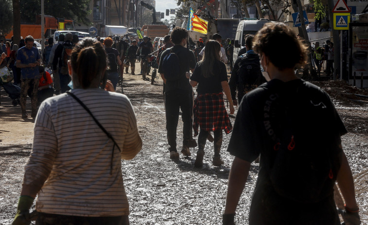 El primer día de la organización del voluntariado deja opiniones divididas: entre la satisfacción y decepción