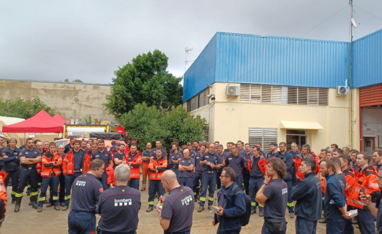 Más Bombers catalanes en Valencia: llega el contingente que salió desde Cerdanyola