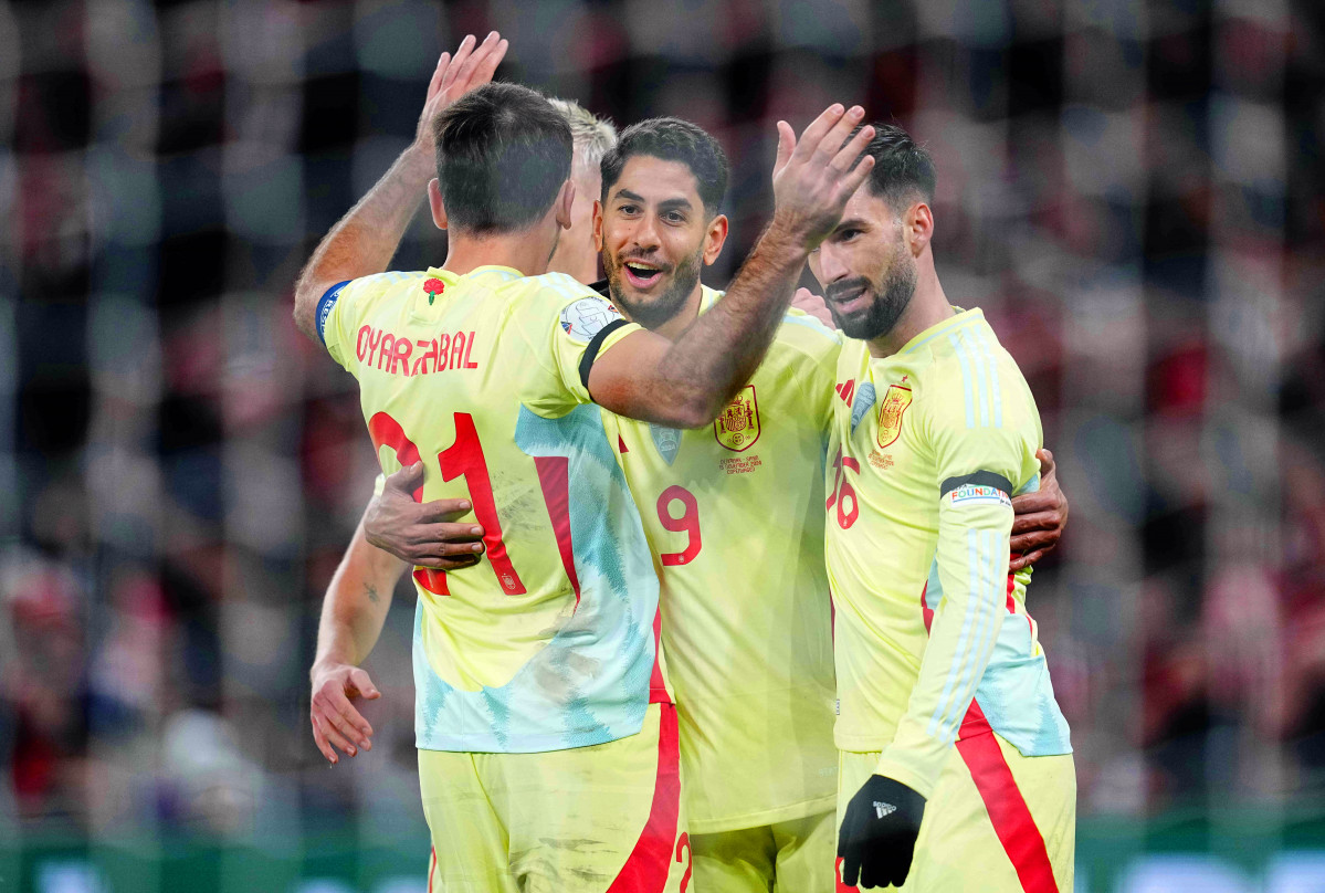 EuropaPress 6343577 15 november 2024 denmark copenhagen spains ayoze perez celebrates scoring
