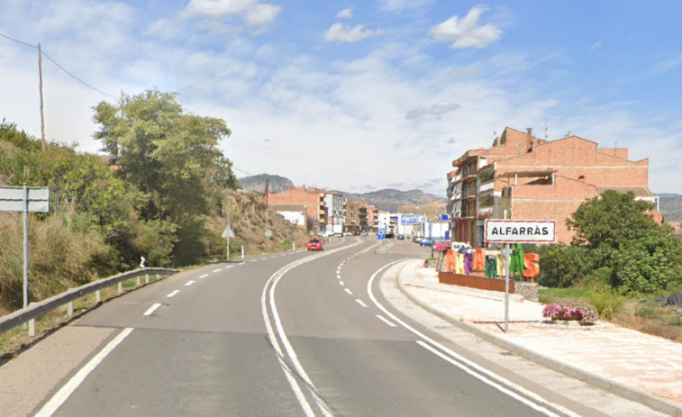 Mueren dos conductores en un choque frontal en la N-230