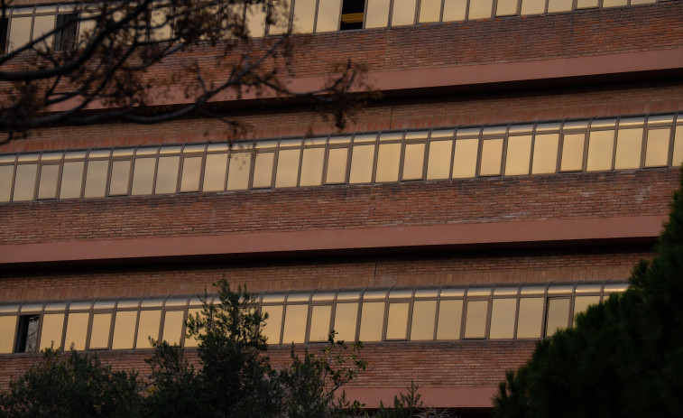 Denuncian que más de 4.500 docentes no tienen plaza para estudiar el C2 de catalán