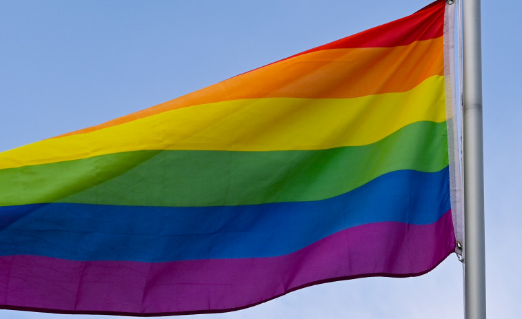 El Tribunal Supremo defiende la bandera LGBTI como símbolo de igualdad y no partidista